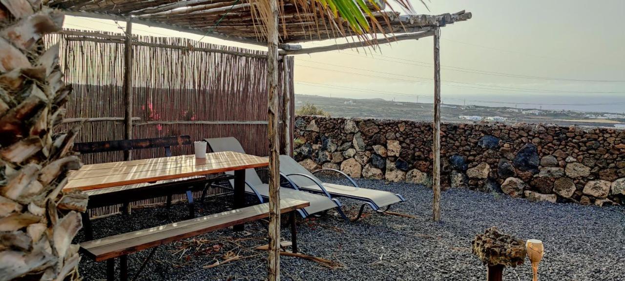 Gemuetliche Holzjurte La Asomada Lanzarote Apartment Tías Exterior foto
