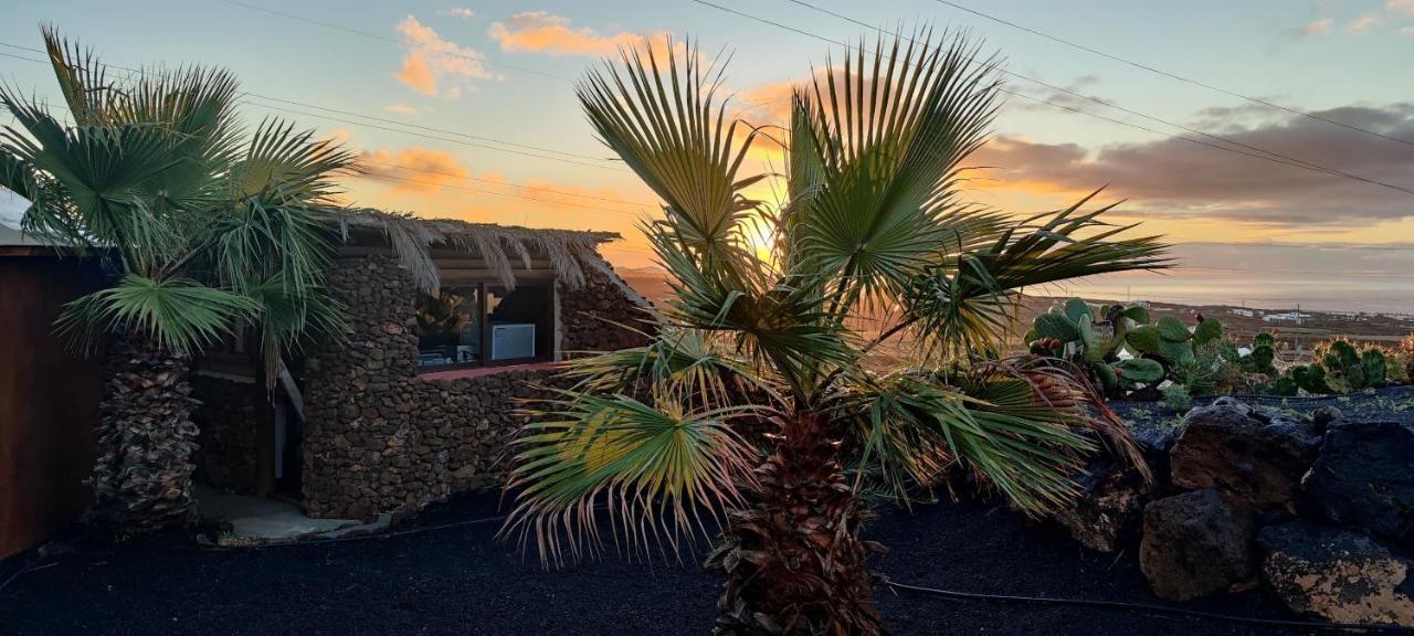 Gemuetliche Holzjurte La Asomada Lanzarote Apartment Tías Exterior foto